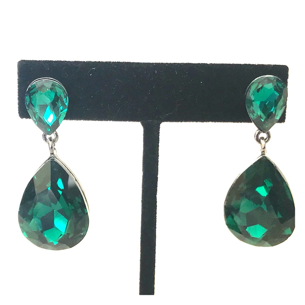Emerald Green Tear Drop Earrings New